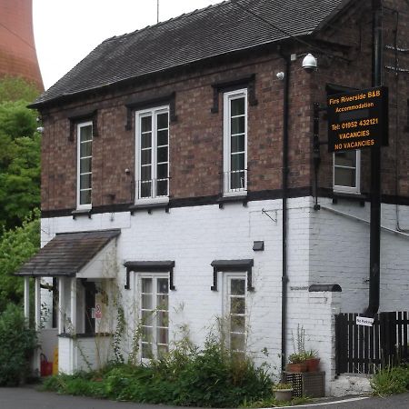 Firs Riverside B&B Ironbridge Bagian luar foto