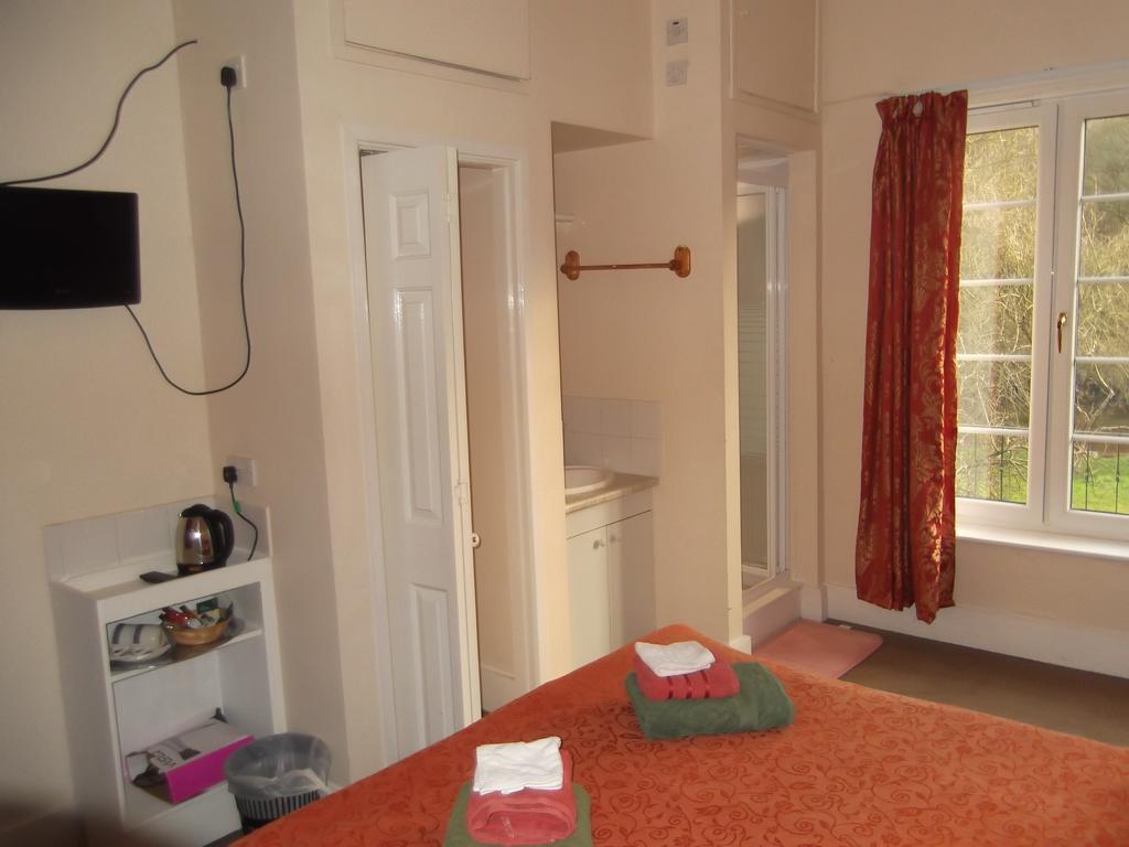 Firs Riverside B&B Ironbridge Bagian luar foto